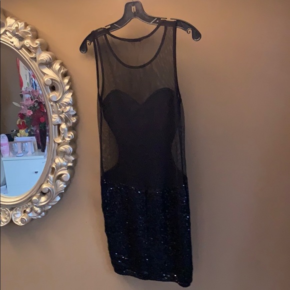 Sequence black sheer party dress - Picture 2 of 2